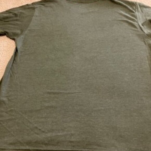 NEW with Tags   Unisex T-Shirt  Size Large - Picture 5 of 6